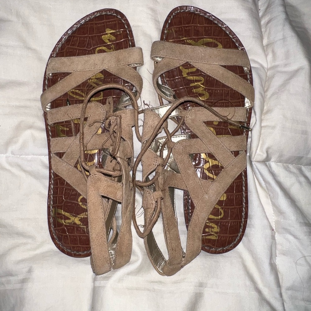 Sandals size 6 free shipping!!!